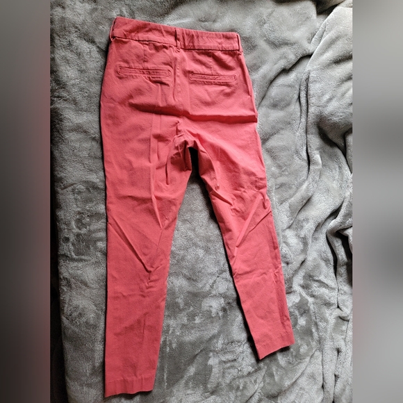 Old Navy Pixie Skinny Pant - Picture 2 of 4